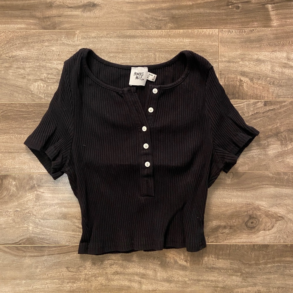 Black top with buttons